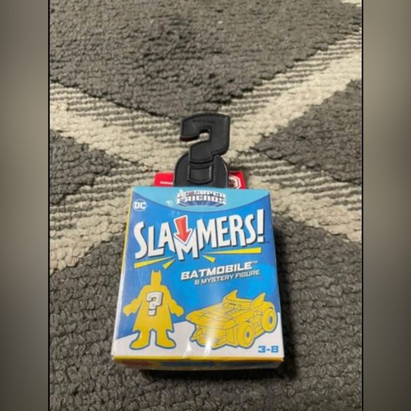 Imaginext dc super friend slammers Batmobile & mystery figure set - Picture 1 of 1